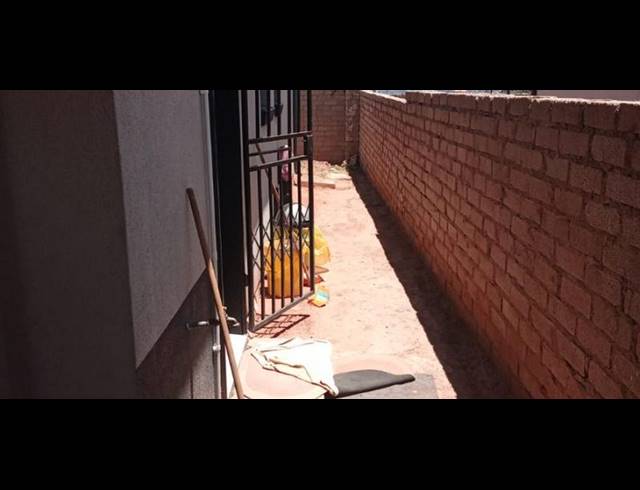 3 BEDROOM HOUSE FOR SALE IN SOSHANGUVE EAST